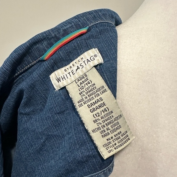 Size Large Western Denim Jean jacket Winter Fall Autumn Closet staple - Picture 5 of 7